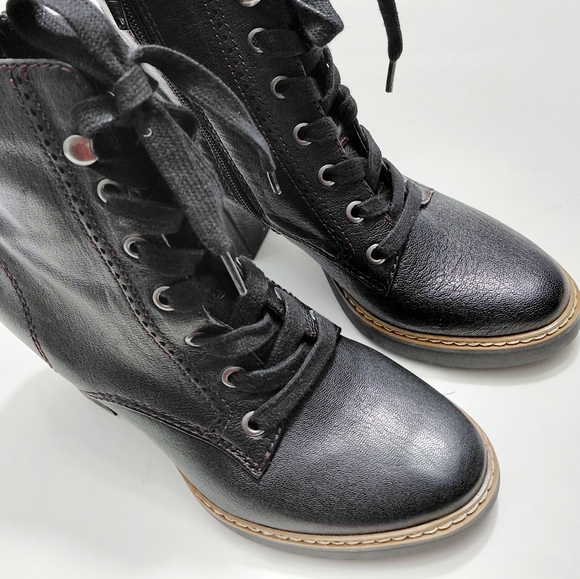 NATURALIZER Women's Callie Black Lace-Up Heeled Boots - 5M - Picture 9 of 9